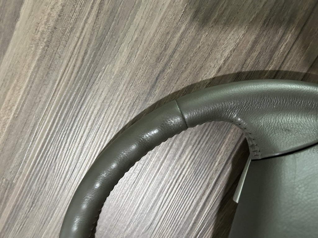 2008-11 2009 Camry XLE Steering Wheel 45103-06120 Gray w/Audio & Cruise Controls