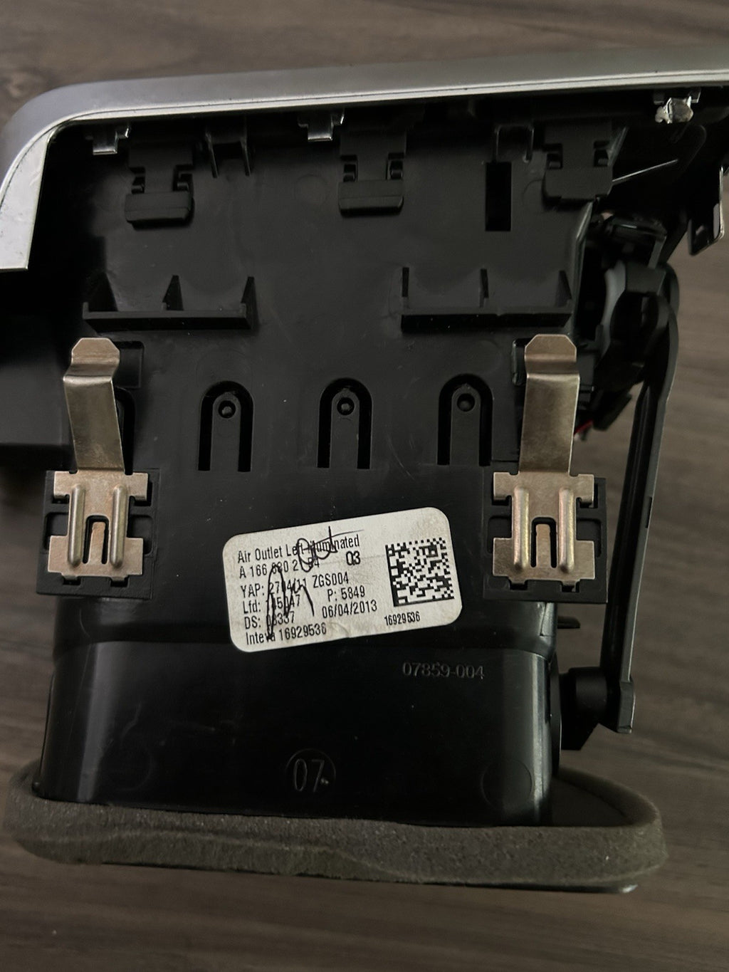 12-16 Mercedes W166 ML350 GL450 Dash AC A/C Air Vent Grill Left Driver Side OEM
