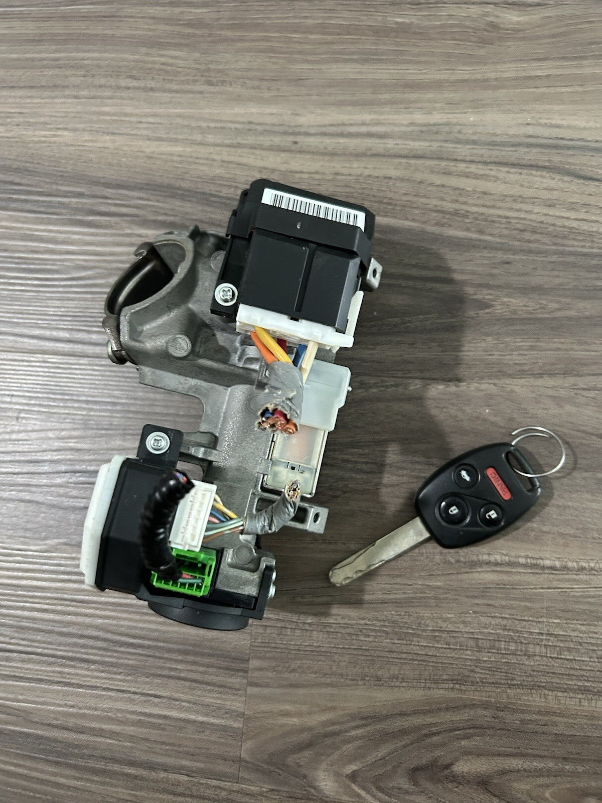 2008-2012 HONDA ACCORD Sedan Ignition Switch L w/ Key & Immobilizer