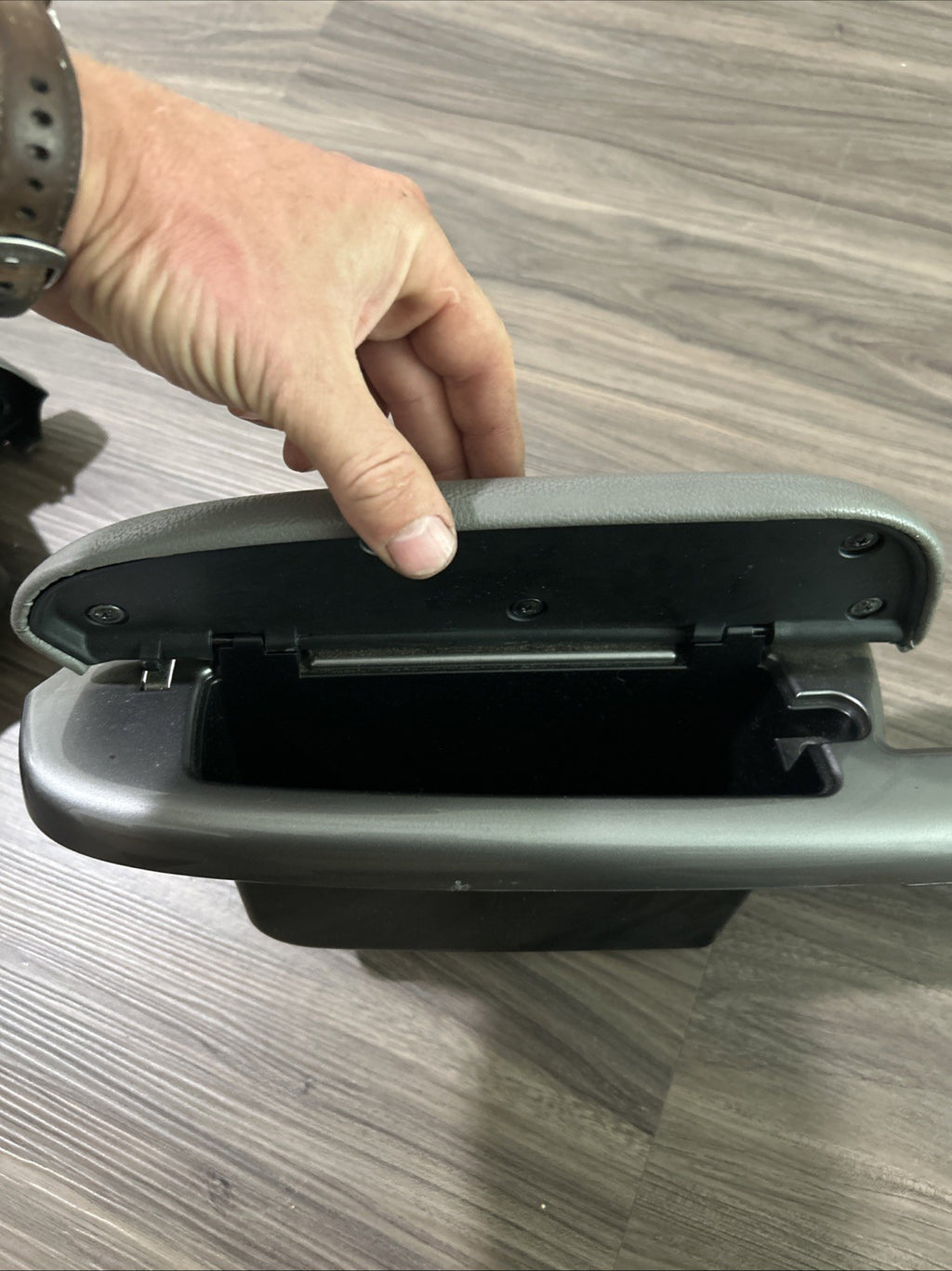 04-10  Toyota Sienna Driver Passenger Master Power Window Switch  Armrest Set