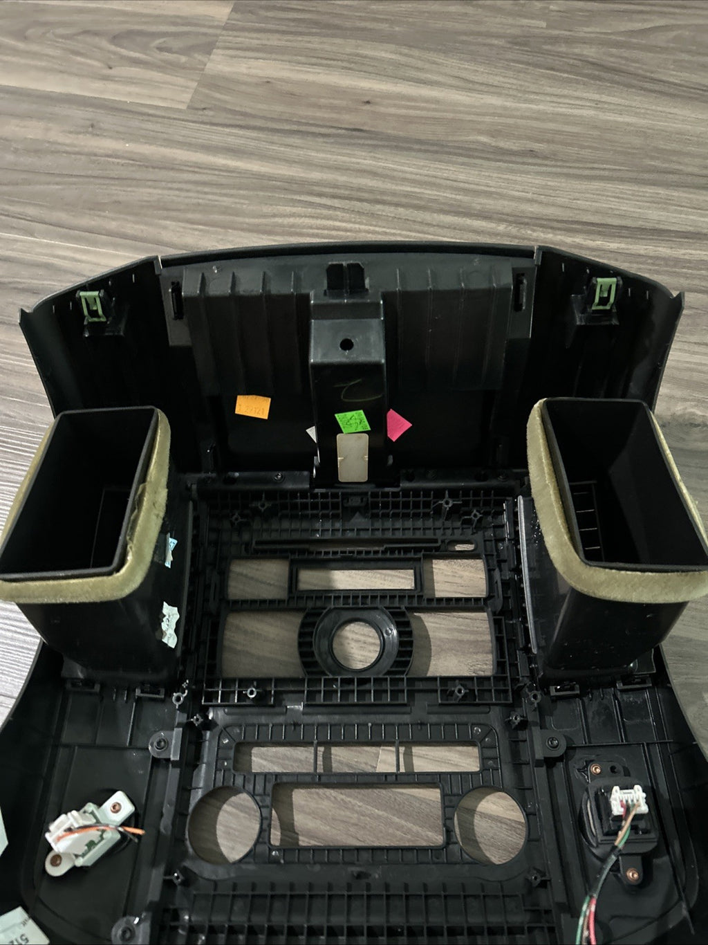 09-12 NISSAN XTERRA FRONTIER CENTER DASH RADIO VENT BEZEL TRIM OEM 68259 ZL01