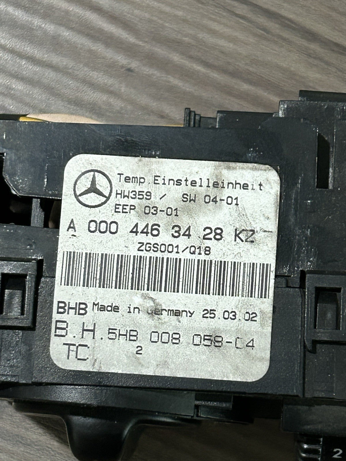 2002-2006 Dodge Mercedes Sprinter 2500 3500 Manual Heat AC Control 000 446 34 28