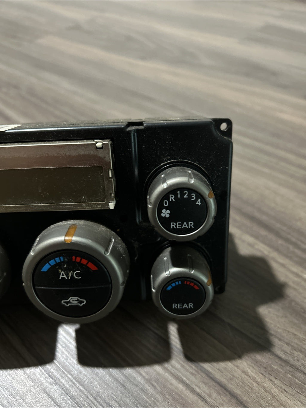 05 06 07 Nissan Pathfinder Temperature Climate Control Heat A/C Dash 27500EA51A