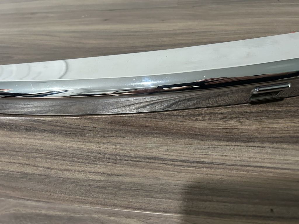 🚘  INFINITI G37 COUPE 2 Door Trunk Spolier TRIM  MOLDING Wing With Camera OEM