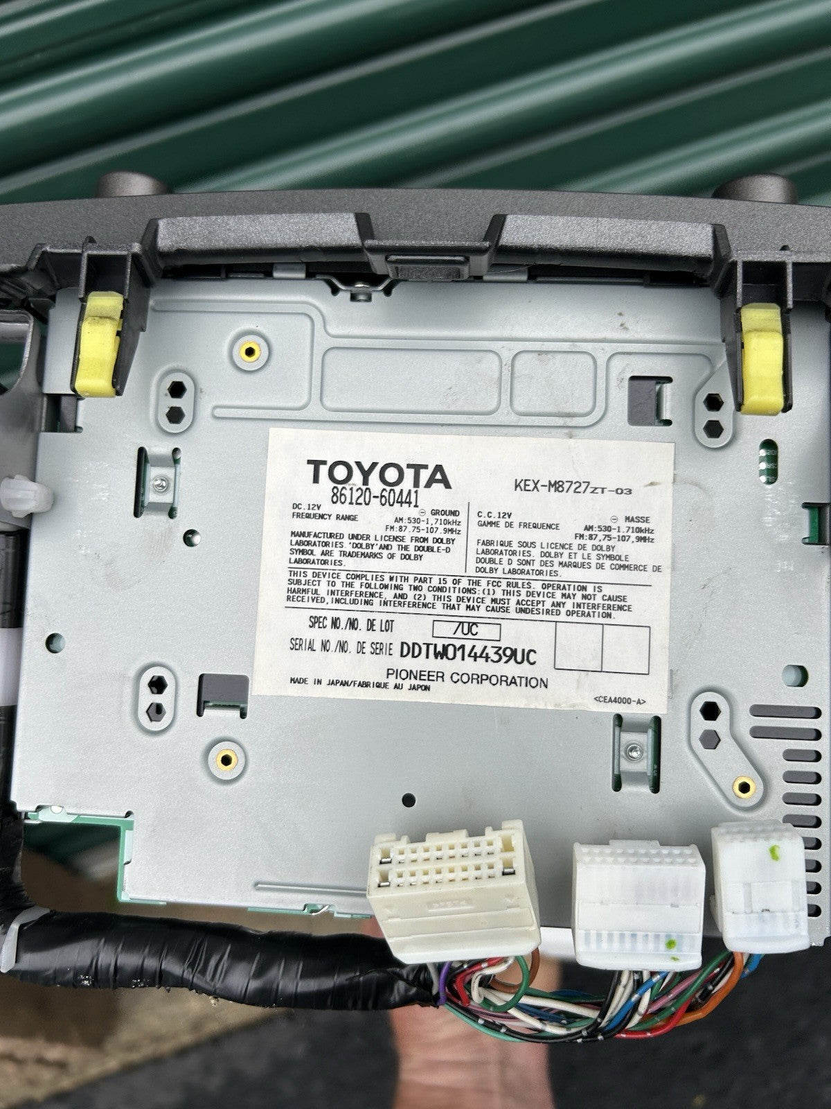 Lexus GX470 03-05 Navigation Display screen with radio Reciever 86111-60120 oem