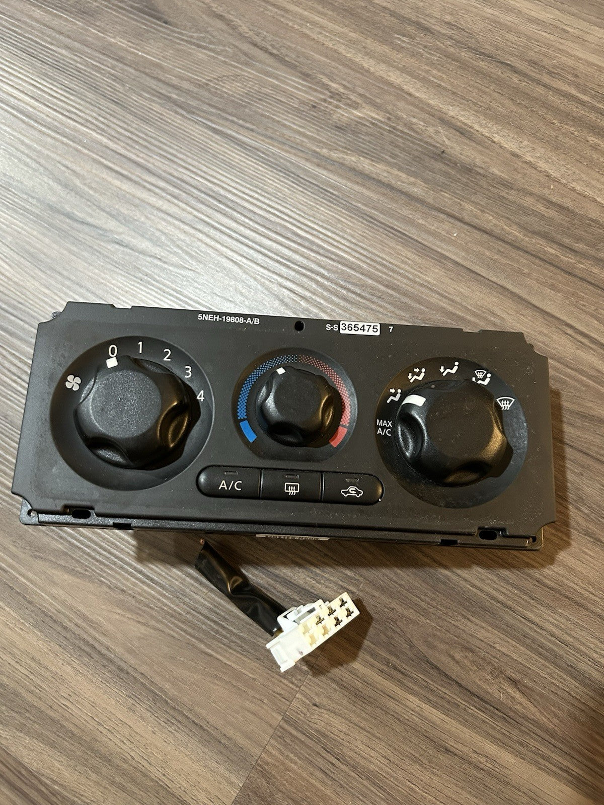 🔥 2011 XTERRA Pathfinder  CLIMATE HEATER CONTROL TEMPERATURE  A/C CENTER VENT