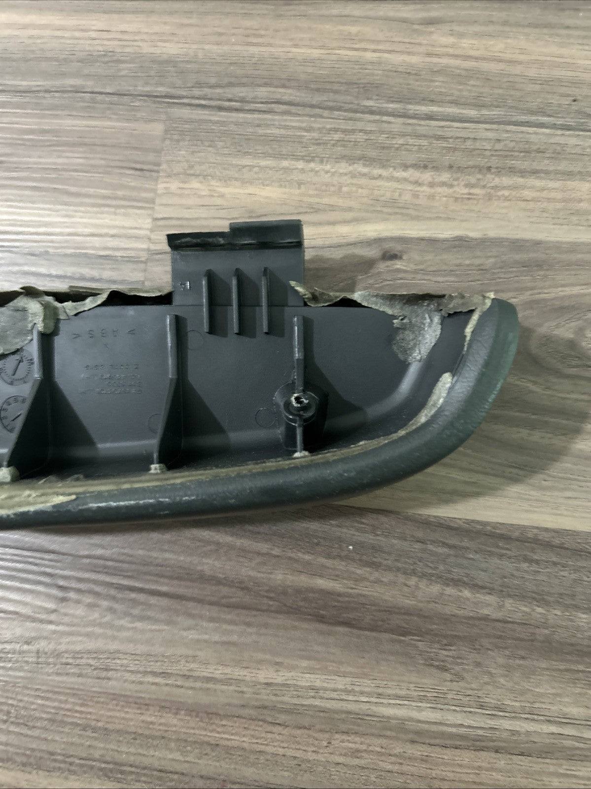 TAHOE SILVERADO ESCALADE YUKON SIERRA DRIVER LH DOOR ARMREST 1999-2002 *GRAPHITE