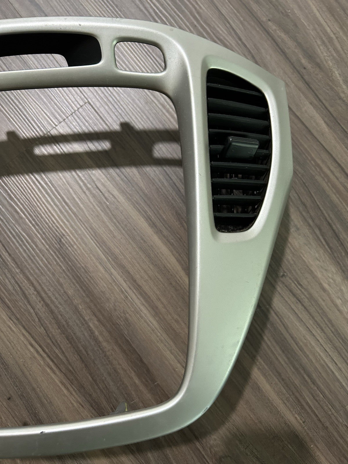 2003-2007 Toyota Highlander Dash Radio Bezel Trim W/ Air Vents OEM Silver