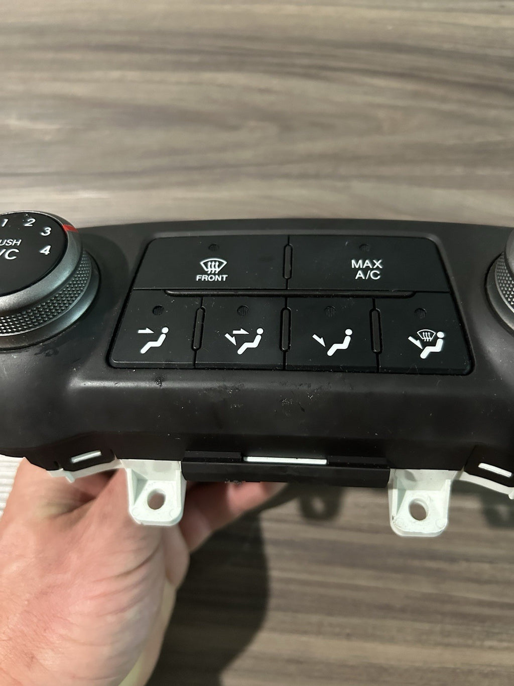 2014 2015 Hyundai Tucson A/C Heater Temperature Climate Control 97250-2S240