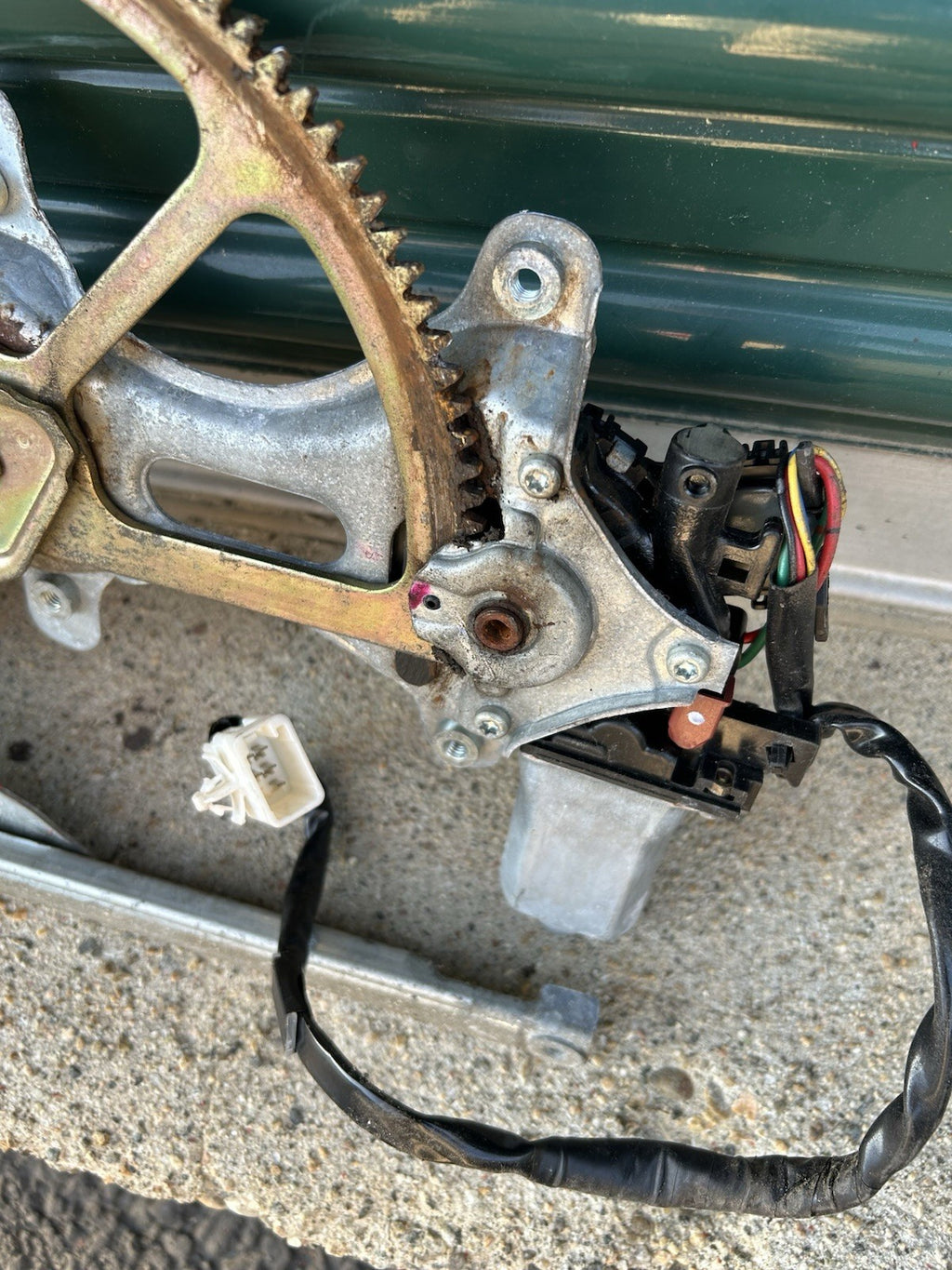 1999-2003 Lexus RX300 RX 300 Front Left Driver Window Regulator w/ Motor