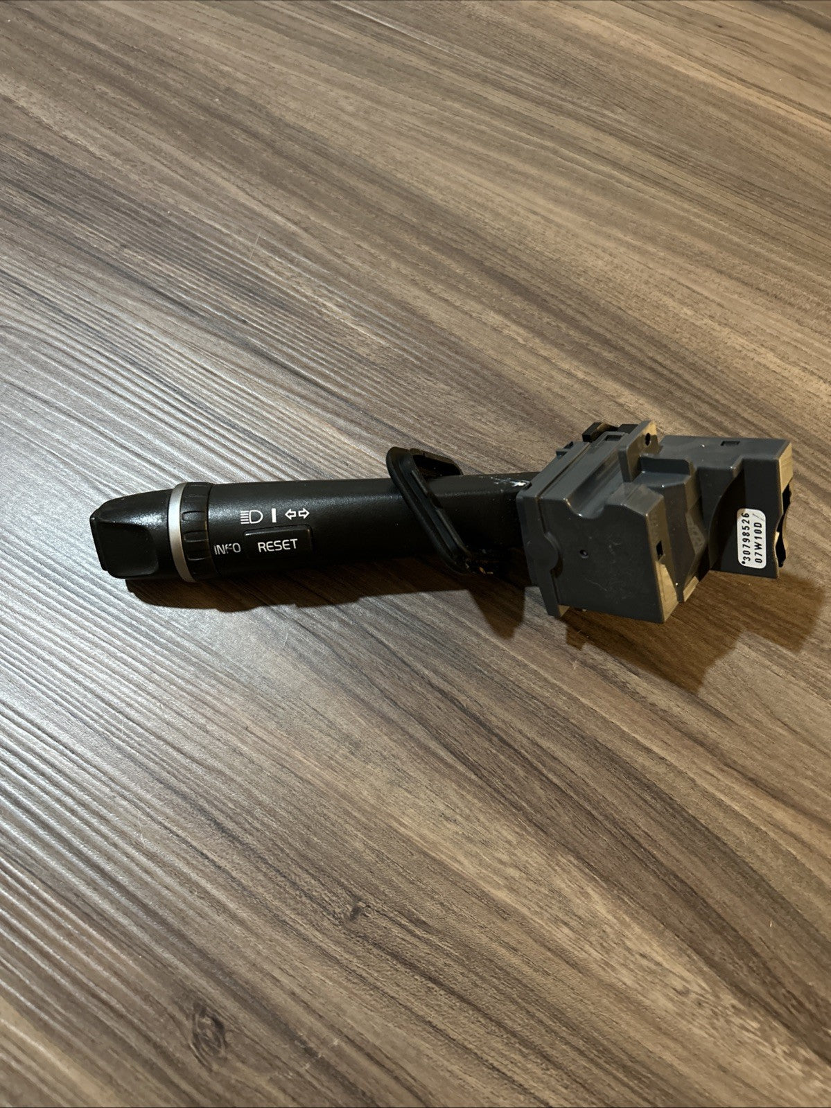 Volvo XC90 turn signal computer multifunction column SWITCH 05-14 OEM 30798526