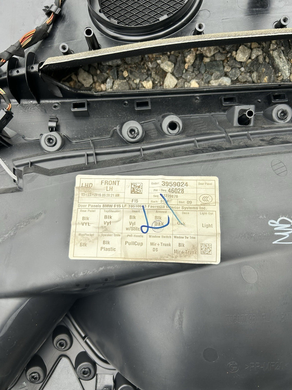 BMW X5 F15 FRONT LEFT DRIVER SIDE INTERIOR DOOR PANEL TRIM COVER OEM 2014-2018