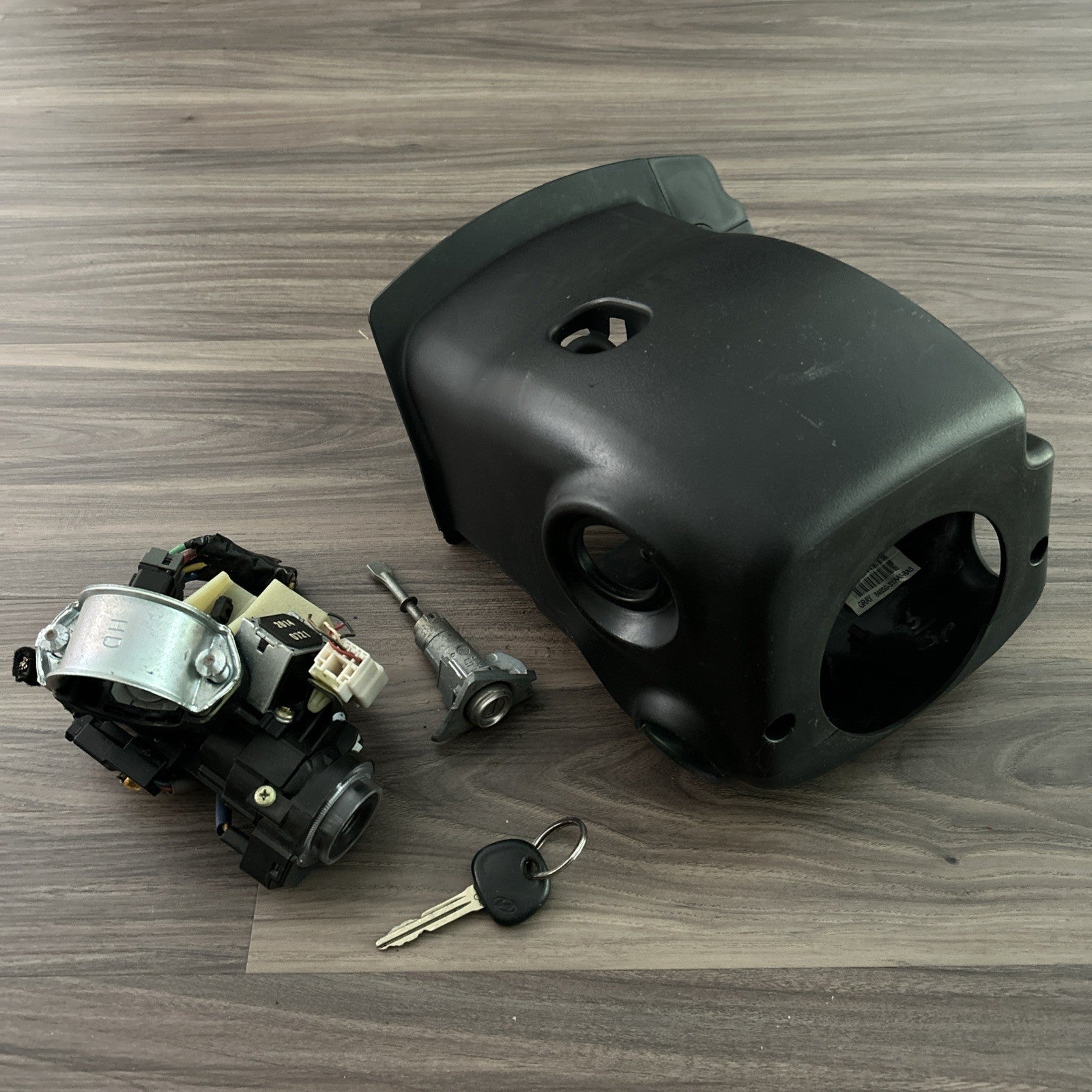 13-17 Hyundai Elantra GLS Ignition Switch Cylinder Tumbler W/ Key & Shroud OEM