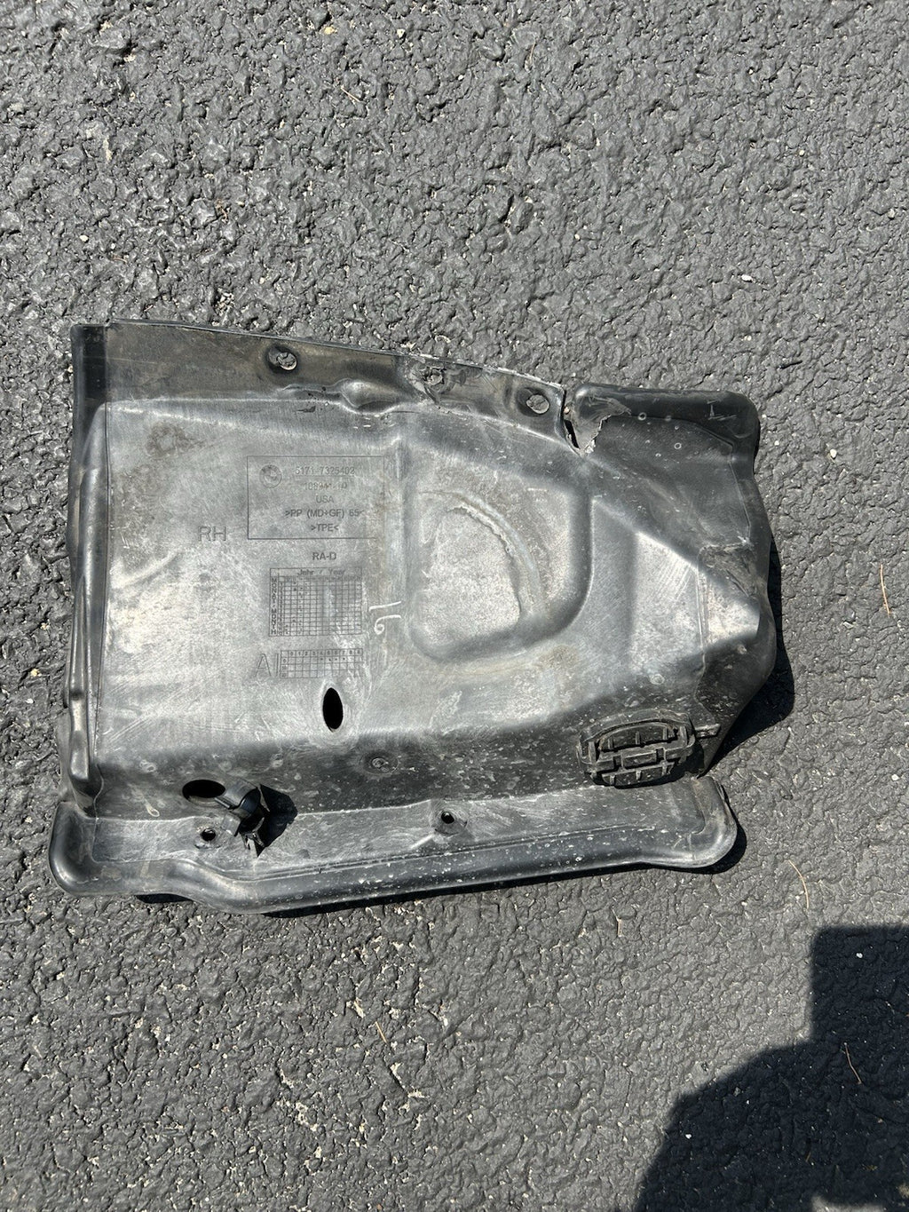 BMW F15 X5 F16 X6 FRONT RIGHT WHEEL HOUSING TRIM 7325402 OEM