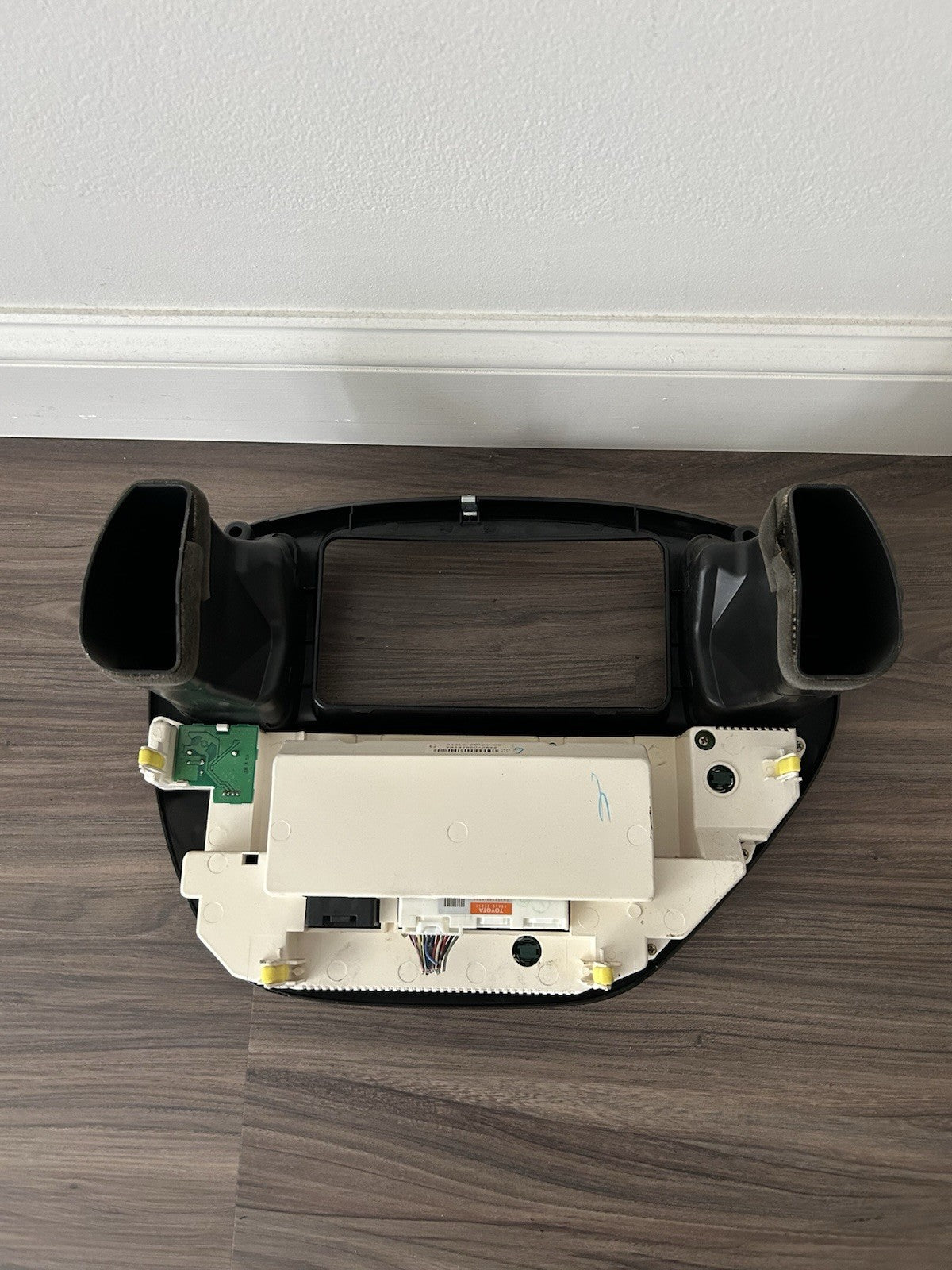 2001-2007 Toyota Sequoia 4x4 Heater Control Knob Switch Panel Radio Bezel OEM