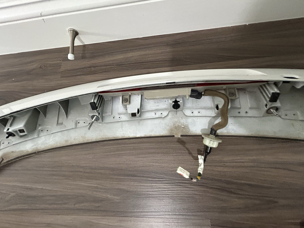 MAZDA CX-9 CX9 REAR LIFT GATE SPOILER THIRD BRAKE LIGHT  2007-2015 OEM White 34K