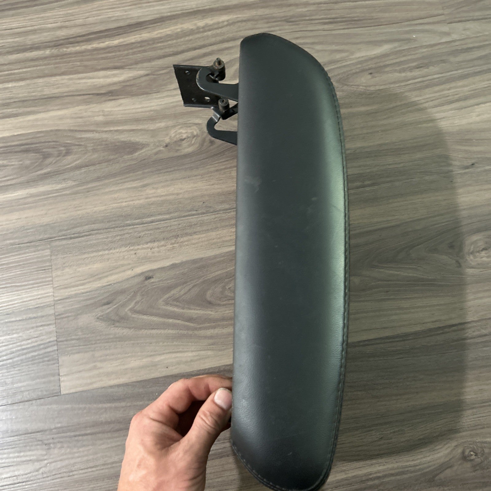 2011-2020 Jeep Grand Cherokee Center Console Lid LEATHER Arm Rest BLACK