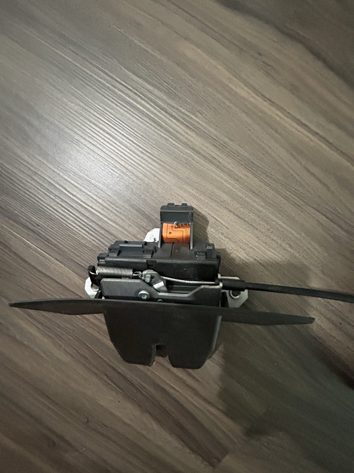 2010-2016 VOLVO XC60 REAR GATE TRUNK LID LOCK LATCH RELEASE CONTROL MODULE OEM