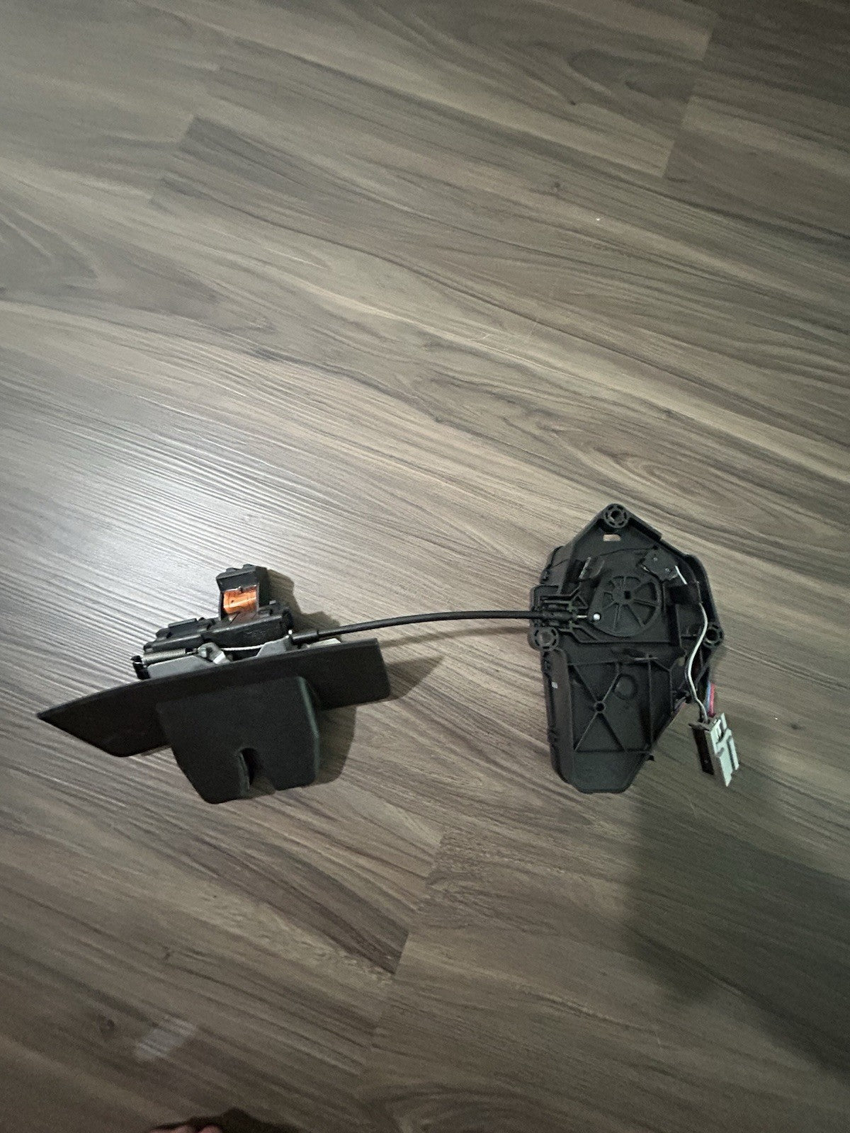 2010-2016 VOLVO XC60 REAR GATE TRUNK LID LOCK LATCH RELEASE CONTROL MODULE OEM