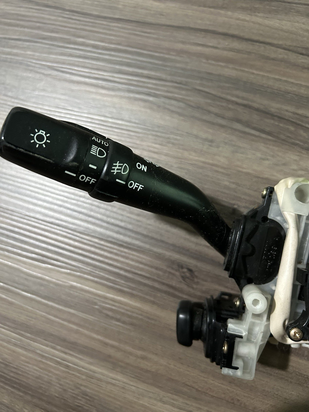 2003-2005 LEXUS  LX470 STEERING COLUMN TURN SIGNAL WIPER MULTI SWITCH