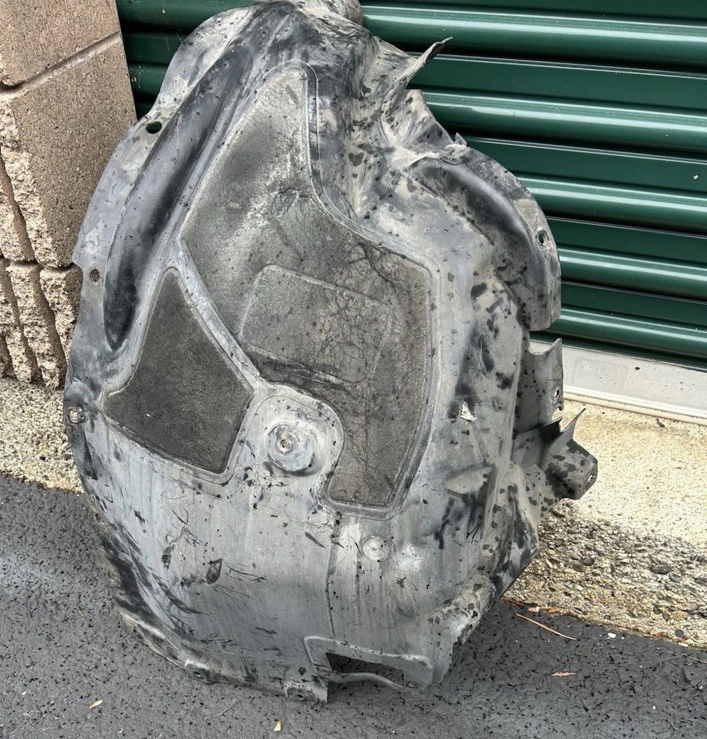 2014-2018 BMW X5 F15  FRONT RIGHT SIDE FENDER LINER FORWARD SPLASH SHIELD OEM