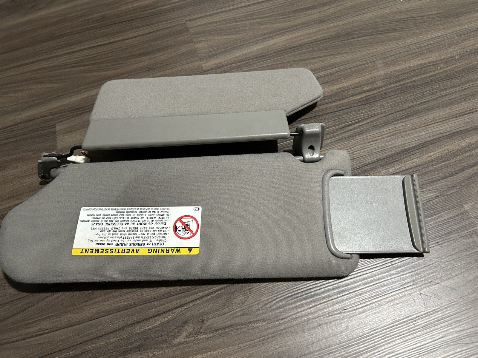 2000-2006 Toyota Tundra Sequoia DRIVER PASSENGER Left Right Sun Visor  OEM Gray