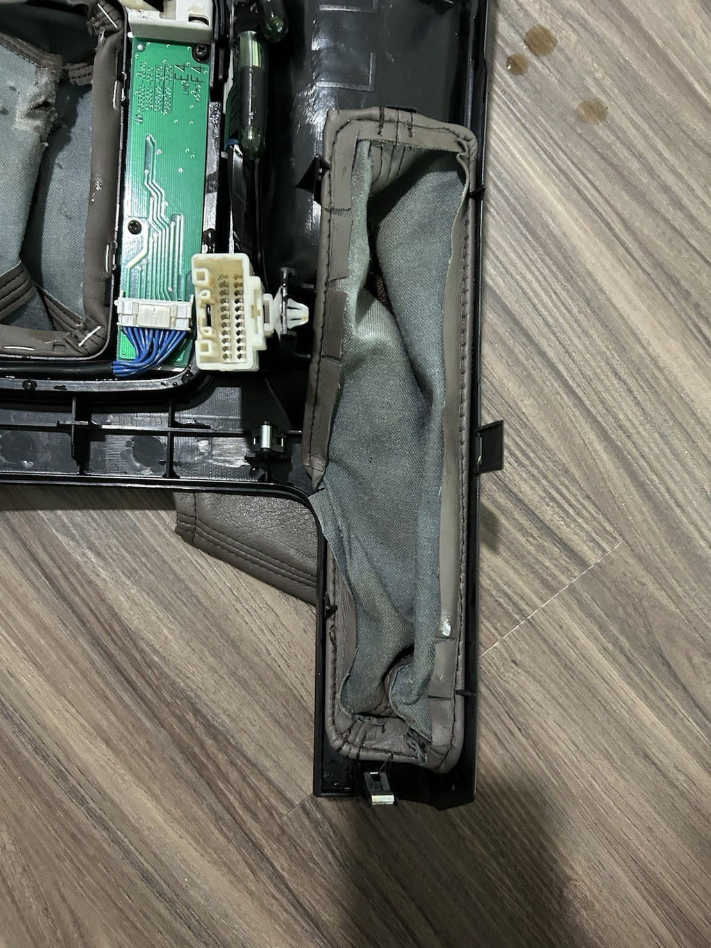 03-09 Lexus GX470 Gear Shifter Center Console Bezel woodgrain