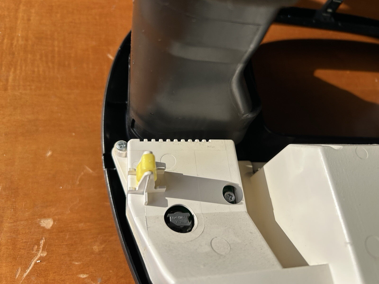 2001-2007 Toyota Sequoia 4x4 Heater Control Knob Switch Panel Radio Bezel OEM