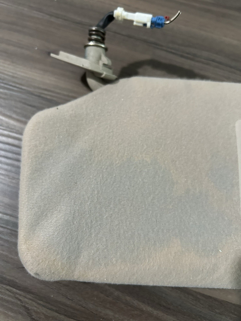 2004-2008 Toyota Solara Driver & Passenger Side Sun Visor Pair Set Tan Lighted