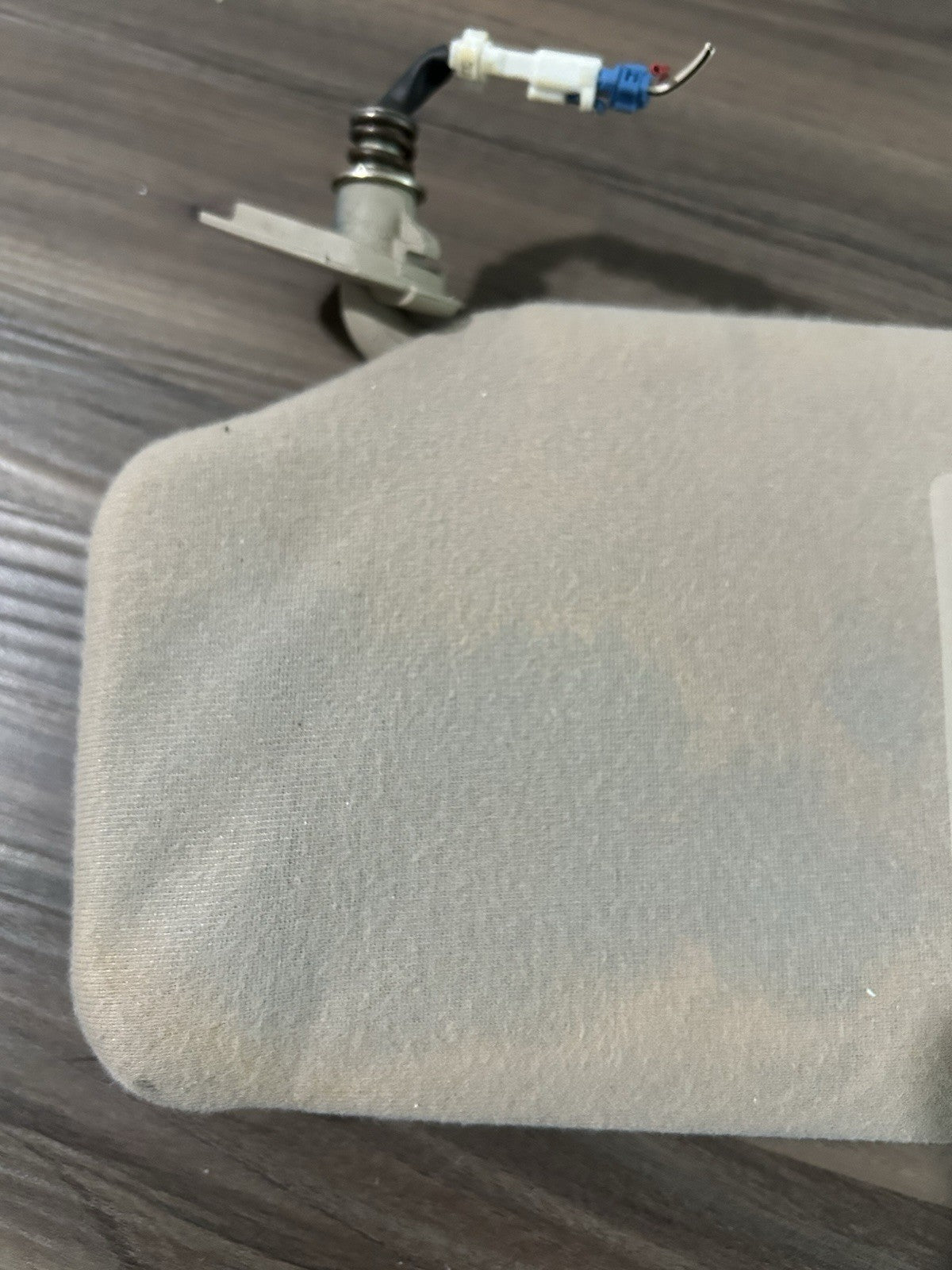 2004-2008 Toyota Solara Driver & Passenger Side Sun Visor Pair Set Tan Lighted