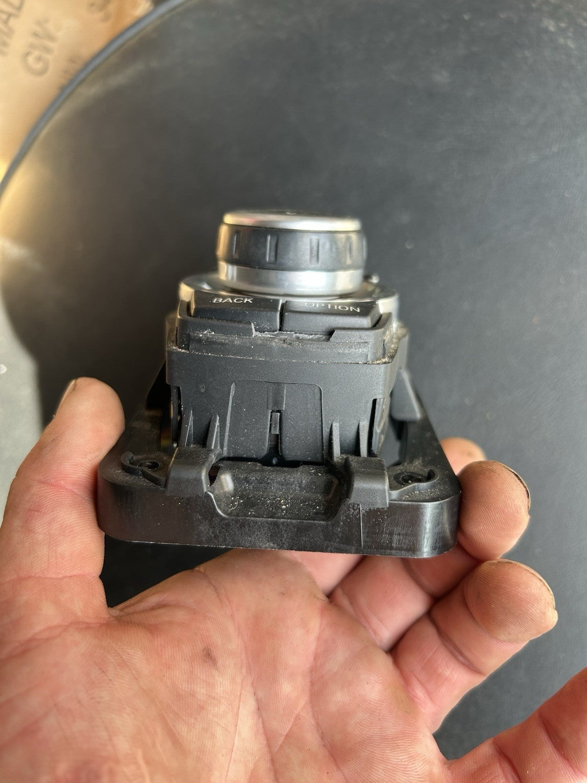 iDrive Navigation Controller Knob w bracket  2008 BMW 528i 9189048