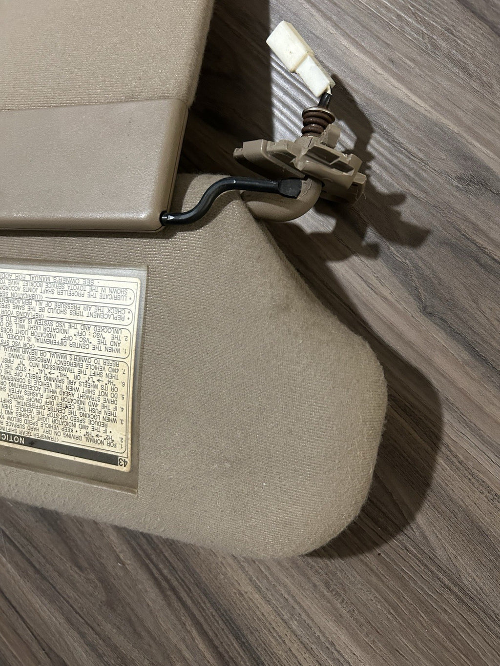 2000-2006 Toyota Tundra Sequoia DRIVER PASSENGER Left Right Sun Visor  OEM TAN