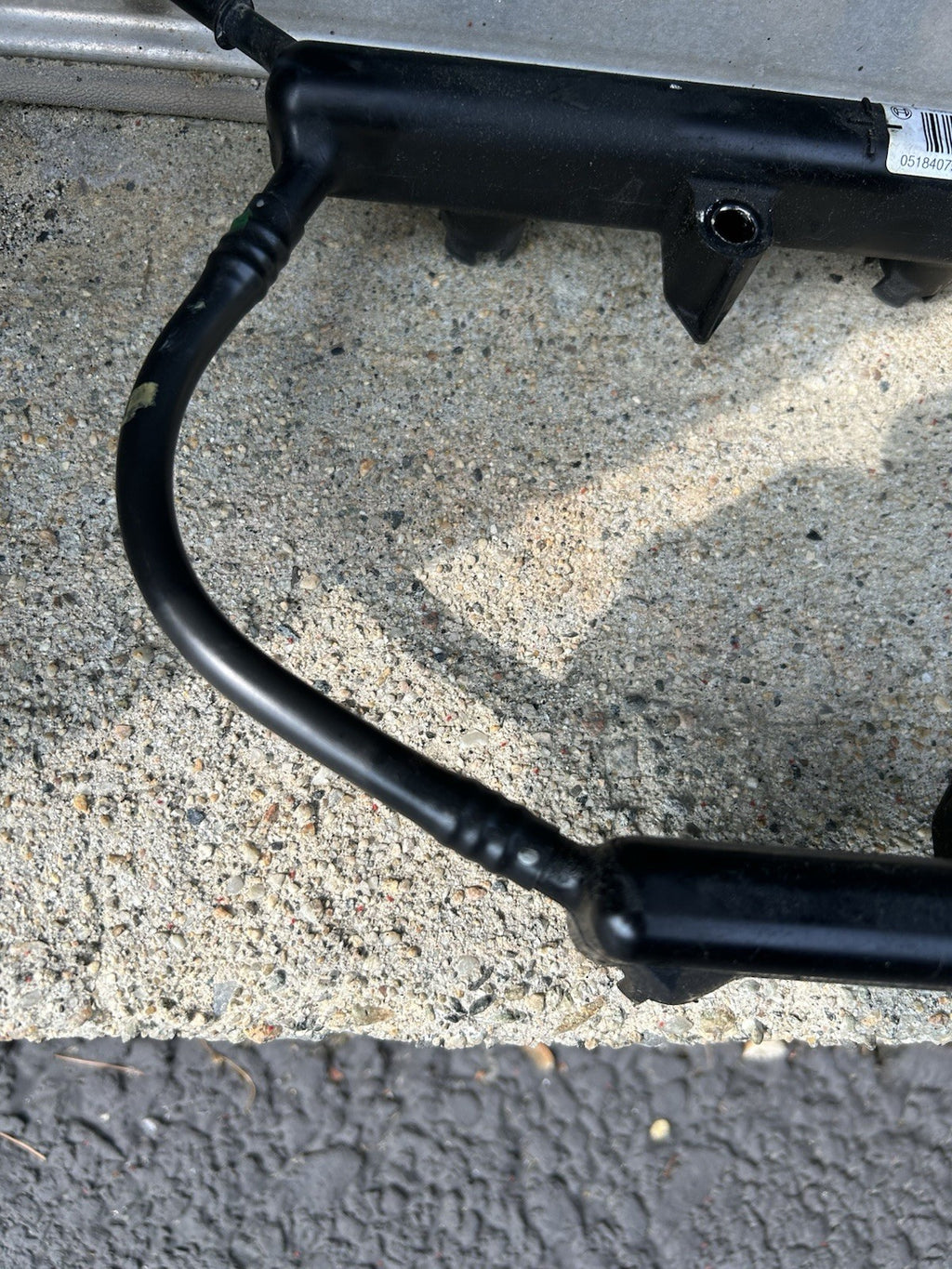 OEM Mopar Fuel Rail W/Injectors 2011-2023 Jeep Dodge Chrysler 3.6 04593923AB