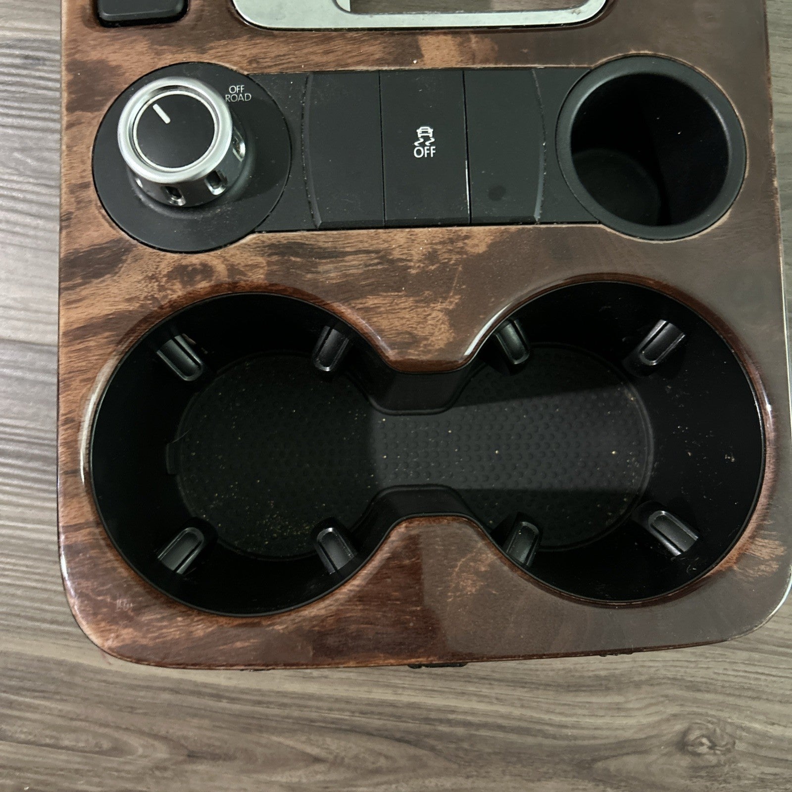 2011-2017 VOLKSWAGEN TOUAREG OEM CUP HOLDER W/TRACTION PARKING DIFF DSC SWITCH