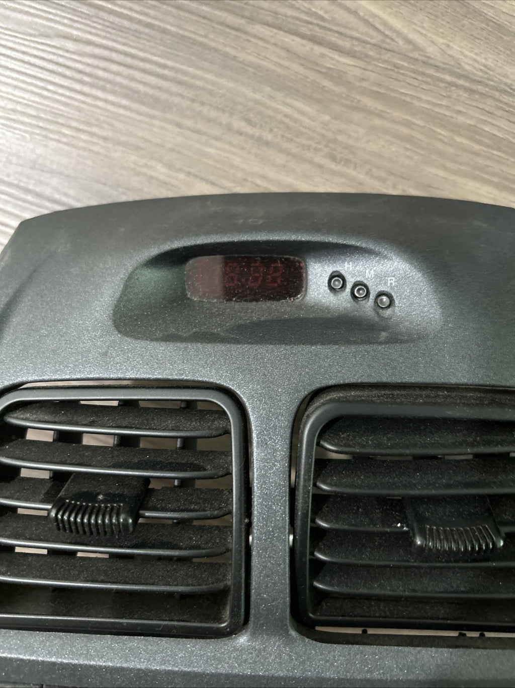 Hyundai Accent 2003 2004 2005 Dash Trim Air Vents Radio Climate Bezel Gray 03-05