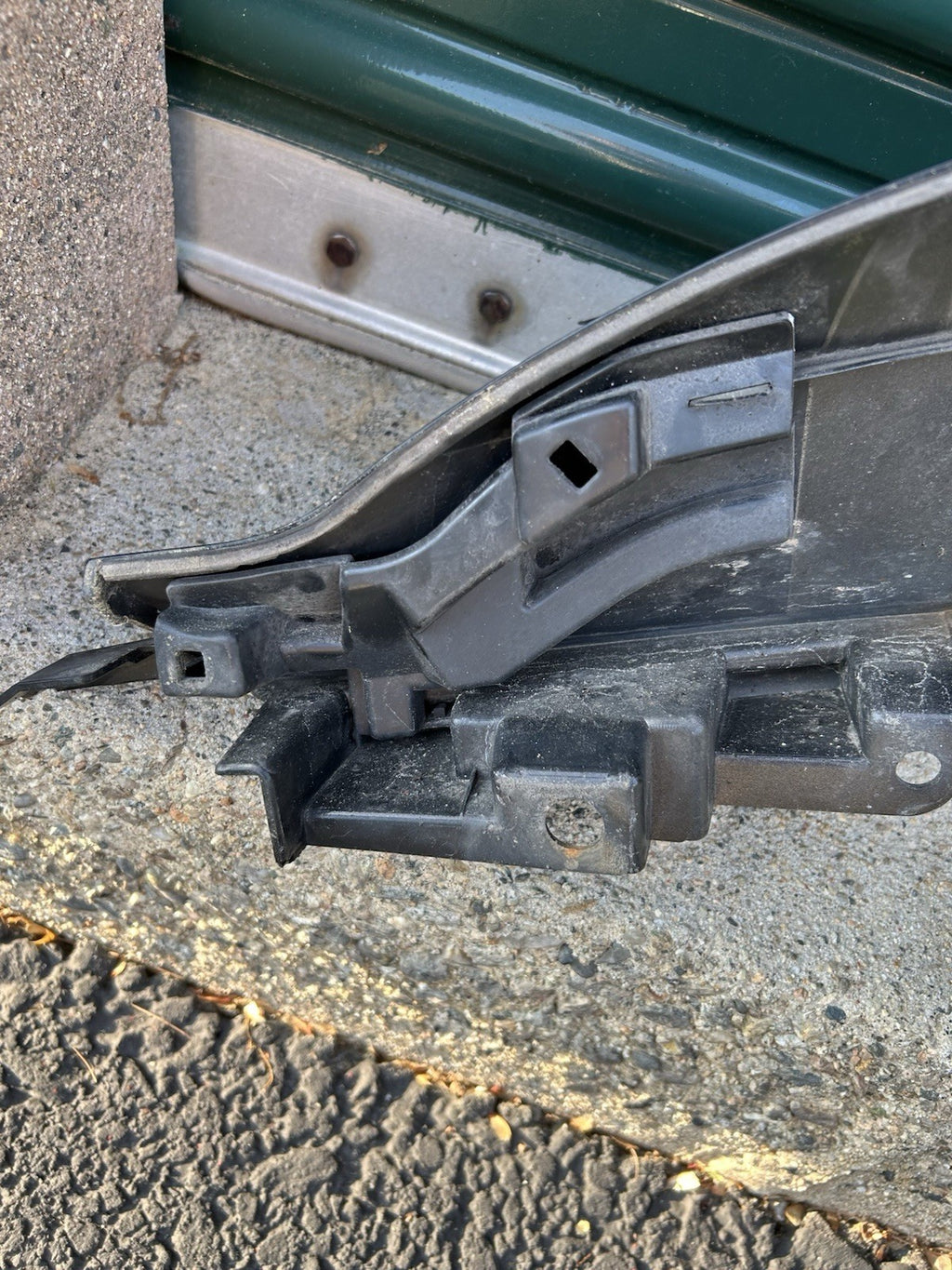 03-09 LEXUS GX470 FRONT RIGHT  FENDER FLARE TRIM MOLDING COVER BLACK 202