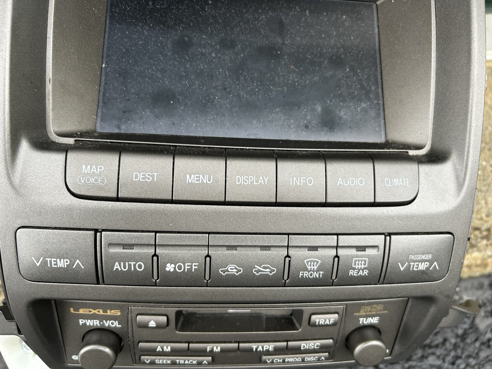 Lexus GX470 03-05 Navigation Display screen with radio Reciever 86111-60120 oem