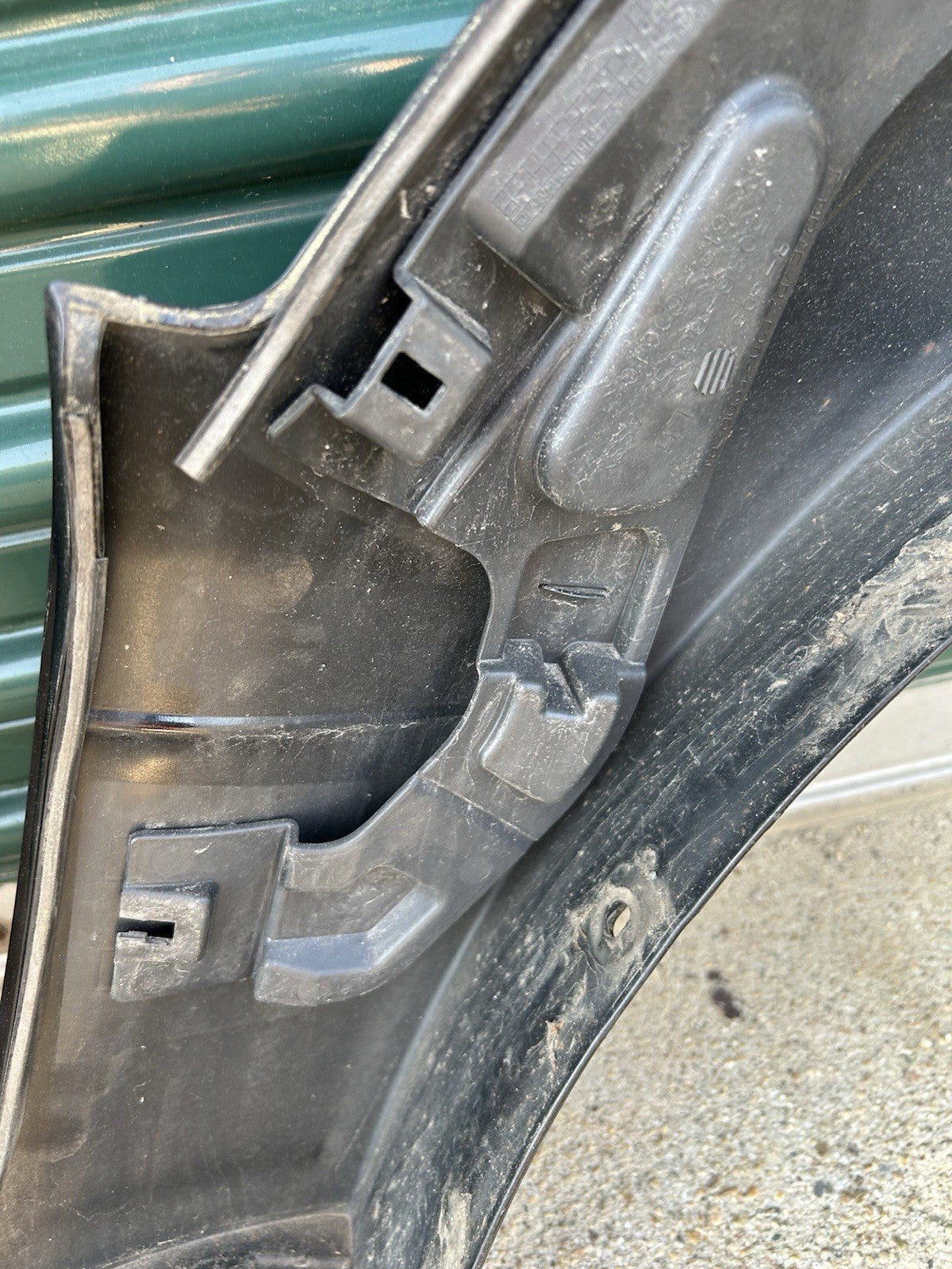 03-09 LEXUS GX470 LEFT DRIVER FRONT FENDER FLARE BLACK 202