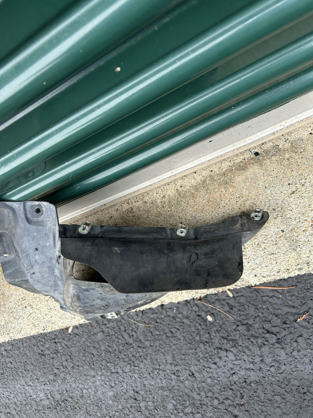 FRONT Right PASSEN FENDER LINER SPLASH SHIELD 7304046 BMW F15 X5 (2014-2018) OEM