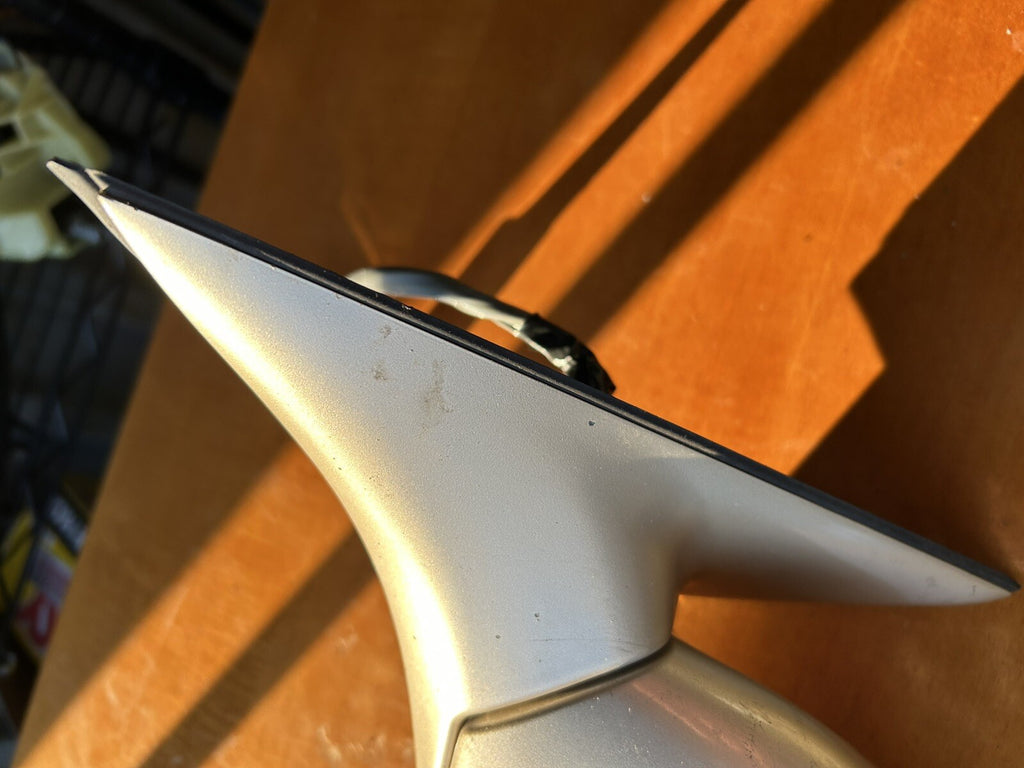 2002-2004 LEXUS ES300 ES330 POWER DOOR MIRROR  Driver side 11 WIRE Colour 4P7