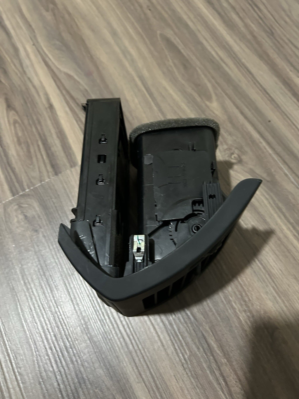 2004-2009 LEXUS RX330 RX350 Driver Side Cup Holder Left Dash Air Vent Black USED