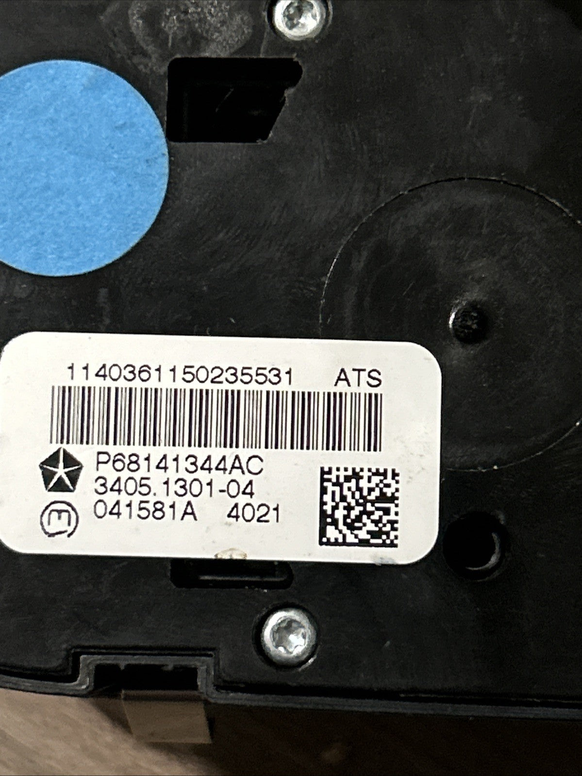 2014 - 2021 Jeep Grand Cherokee Transfer Case Control Switch P: P68141344AC OEM