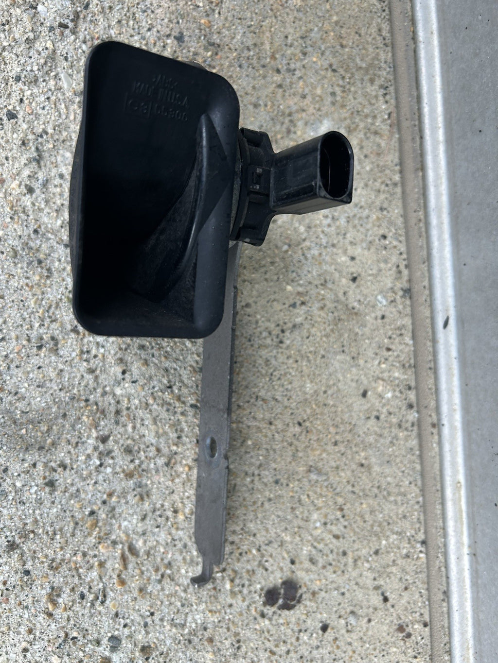 OEM BMW F15 X5 14-18 High Tone Pitch Horn