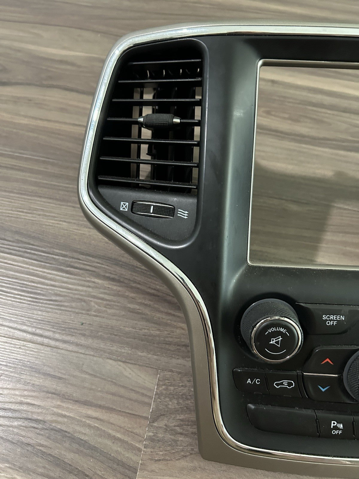 2014-2015 Jeep Grand Cherokee Temperature Control Unit Bezel P56054380AE