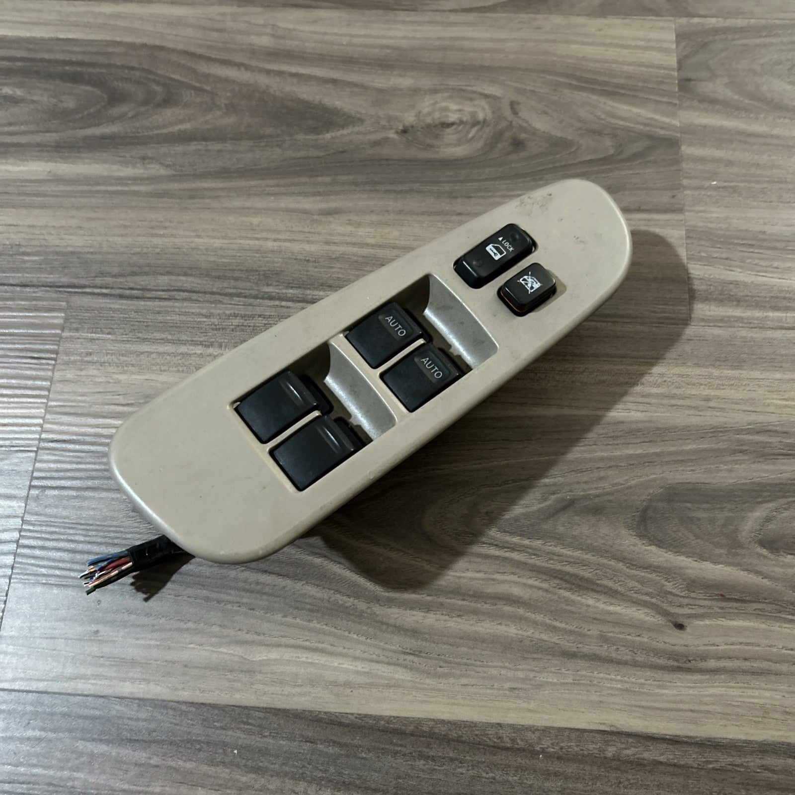 2001-2007 Toyota Sequoia Driver Left Side Power Window Master Switch