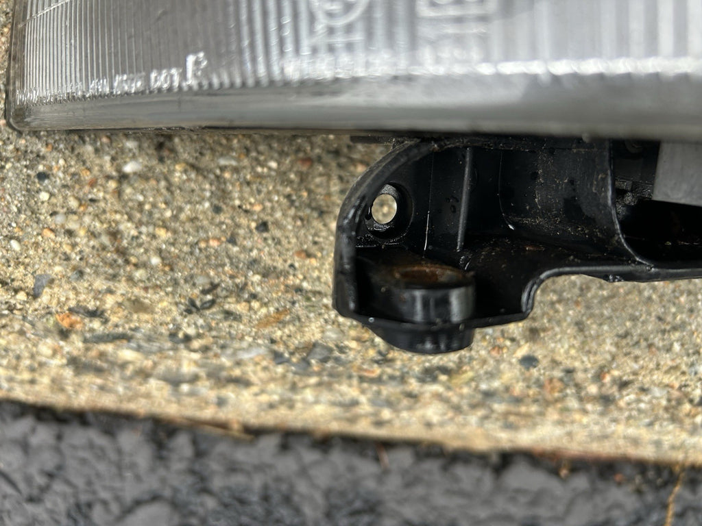 90-94 LEXUS LS400 PASSENGER RIGHT FULL HEADLIGHT LAMP ASSEMBLY OEM 228-74984