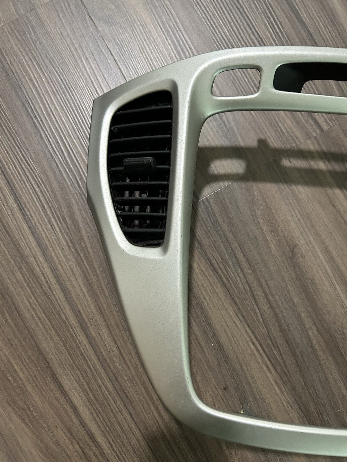 2003-2007 Toyota Highlander Dash Radio Bezel Trim W/ Air Vents OEM Silver