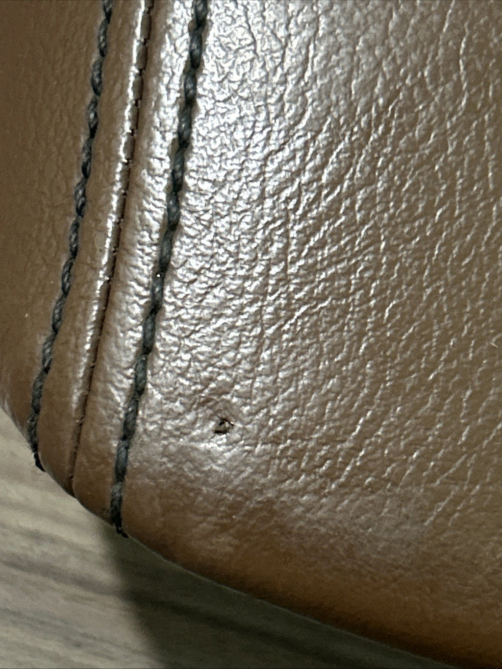 2011-2015 Ford Explorer Center Console Lid Armrest Arm Rest Brown Leather OEM