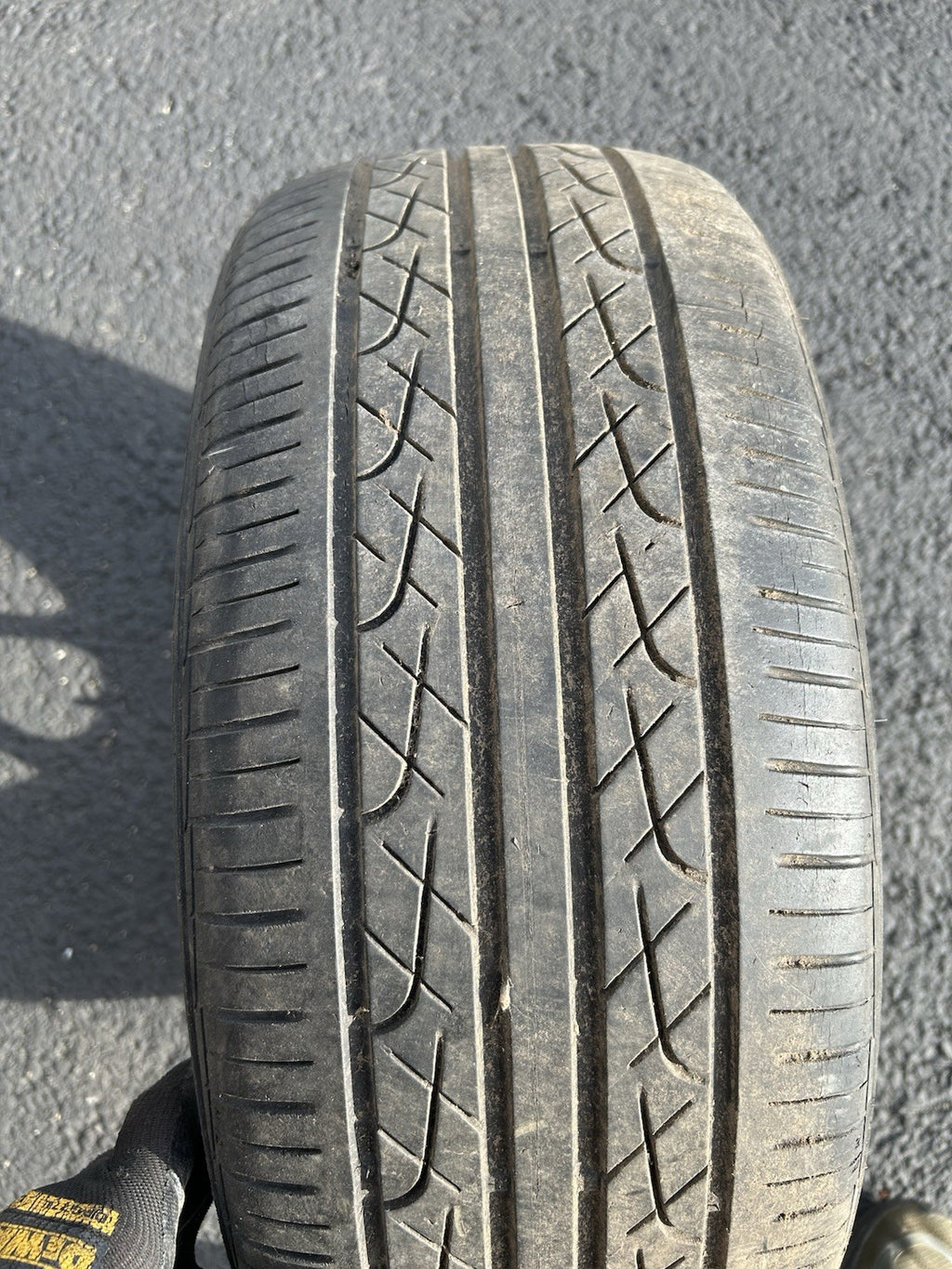 BMW 3 SERIES E90 E91 E92 16 INCH ALLOY WHEEL WITH TIRE SILVER 205 /55 / 16  OEM