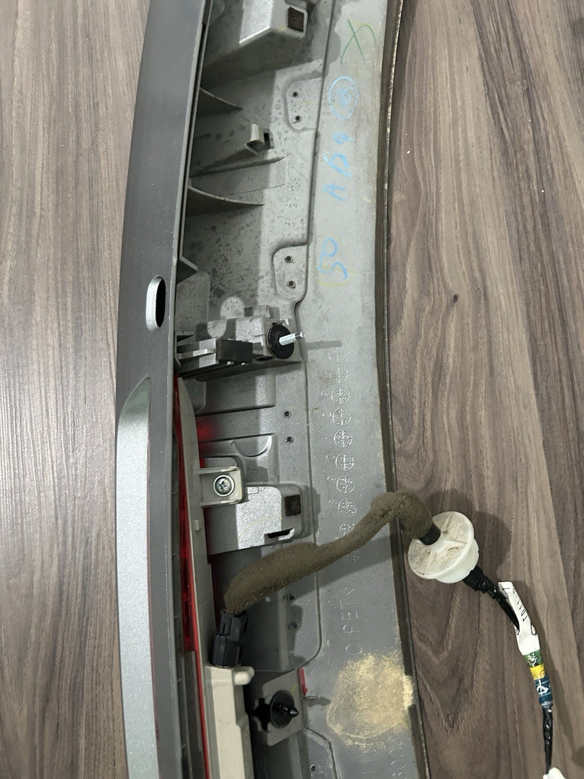 MAZDA CX-9 CX9 REAR LIFT GATE SPOILER THIRD BRAKE LIGHT  2007-2015 OEM Color 38P